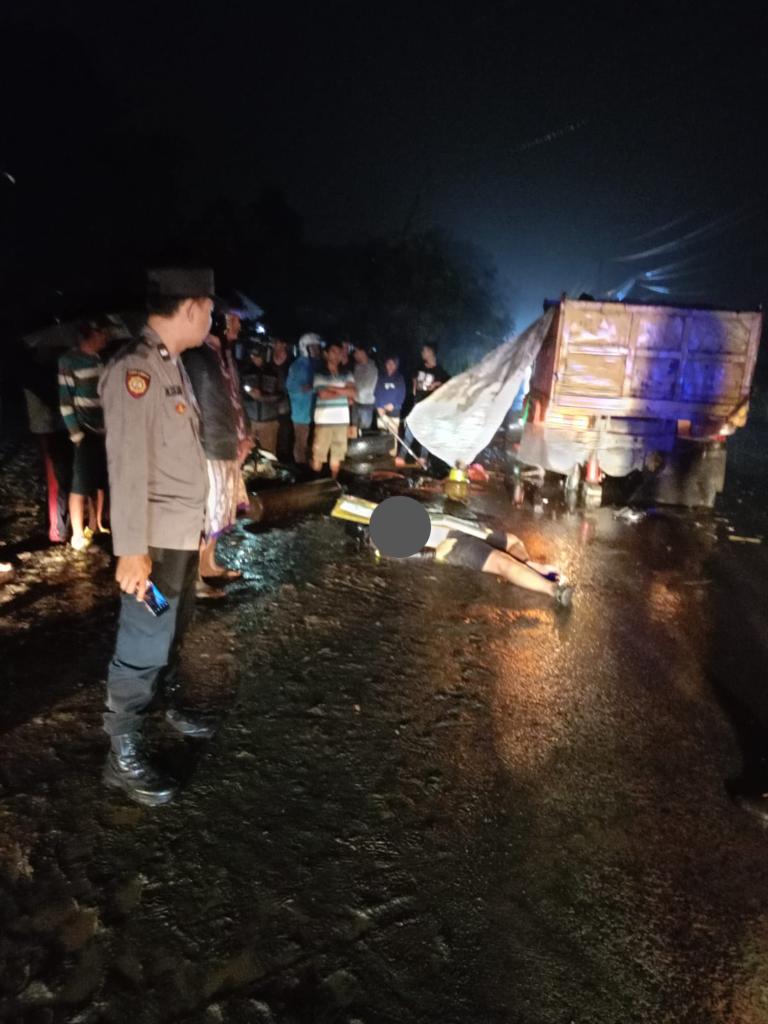 Penanganan Kecelakaan Lalu Lintas dilakukan Pihak Kepolisian Polsek Rumpin Akibatkan Salah Satu Korban Meninggal Dunia