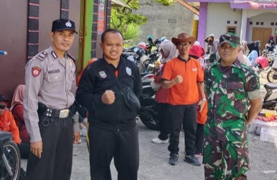 Ops Mantap Brata, Tiga Pilar Kecamatan Cihaurbeuti Patroli Gabungan ke Pasar Bojong