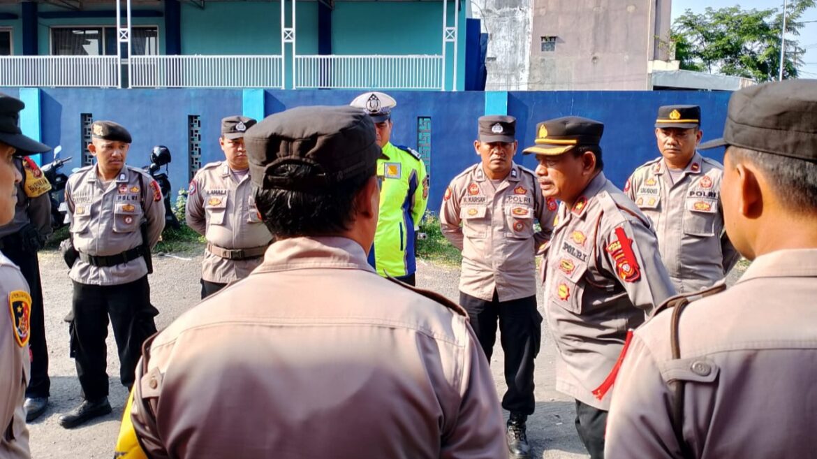 Personel Pam Ops Lilin Lodaya 2023 Apel Pagi di Pos Pengamanan Sindangkasih