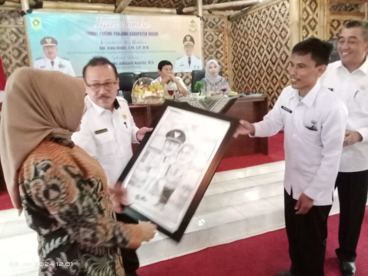 Pisah Sambut Camat Parungpanjang di Wisata Alam Gunung Dago