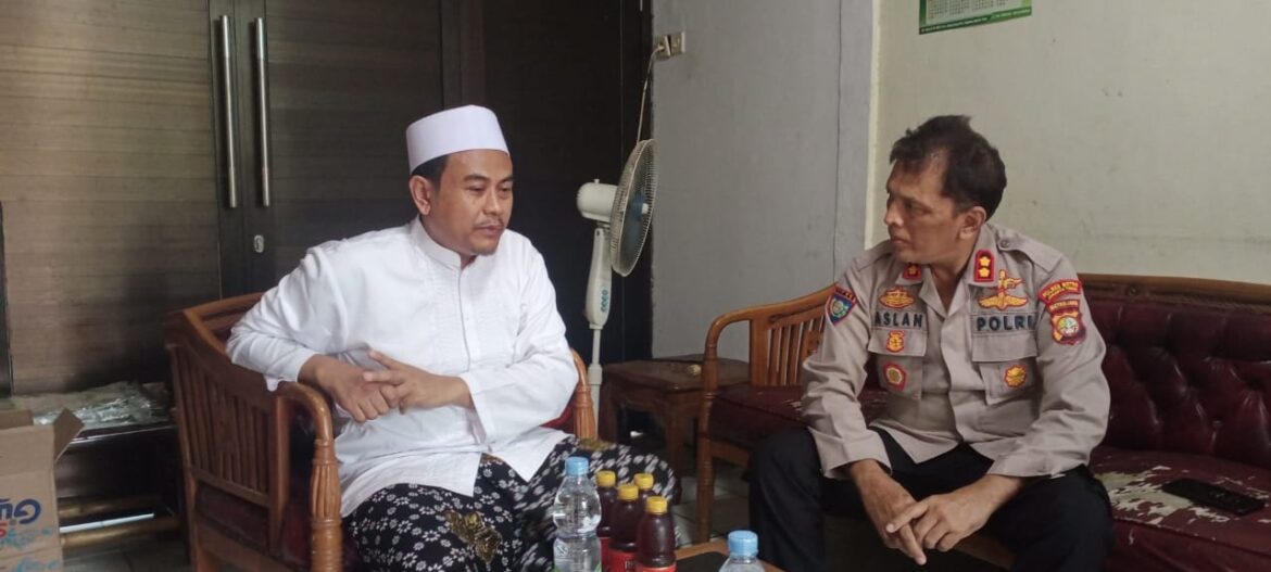 Silaturahmi Kamtibmas Kasat Binmas ke Pondok Pesantren Nurul Ibad