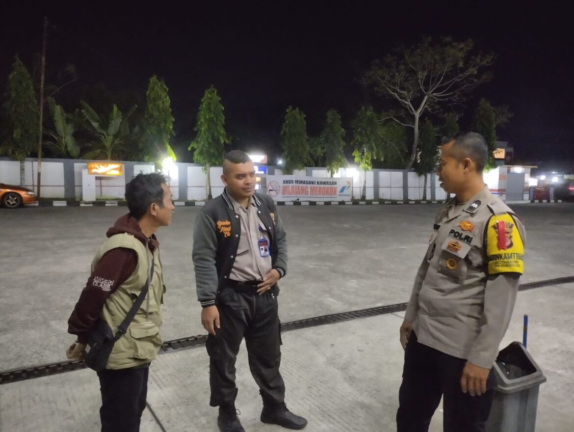 Berikan Rasa Nyaman, Polsek Cijeungjing Polres Ciamis Intens Patroli Biru di Malam Hari