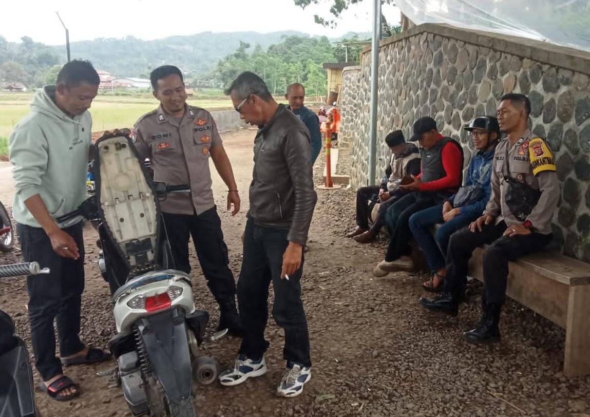 Ops Mantap Brata, Polsek Panjalu Polres Ciamis Patroli Dialogis Kamtibmas ke Nusa Peka Panjalu