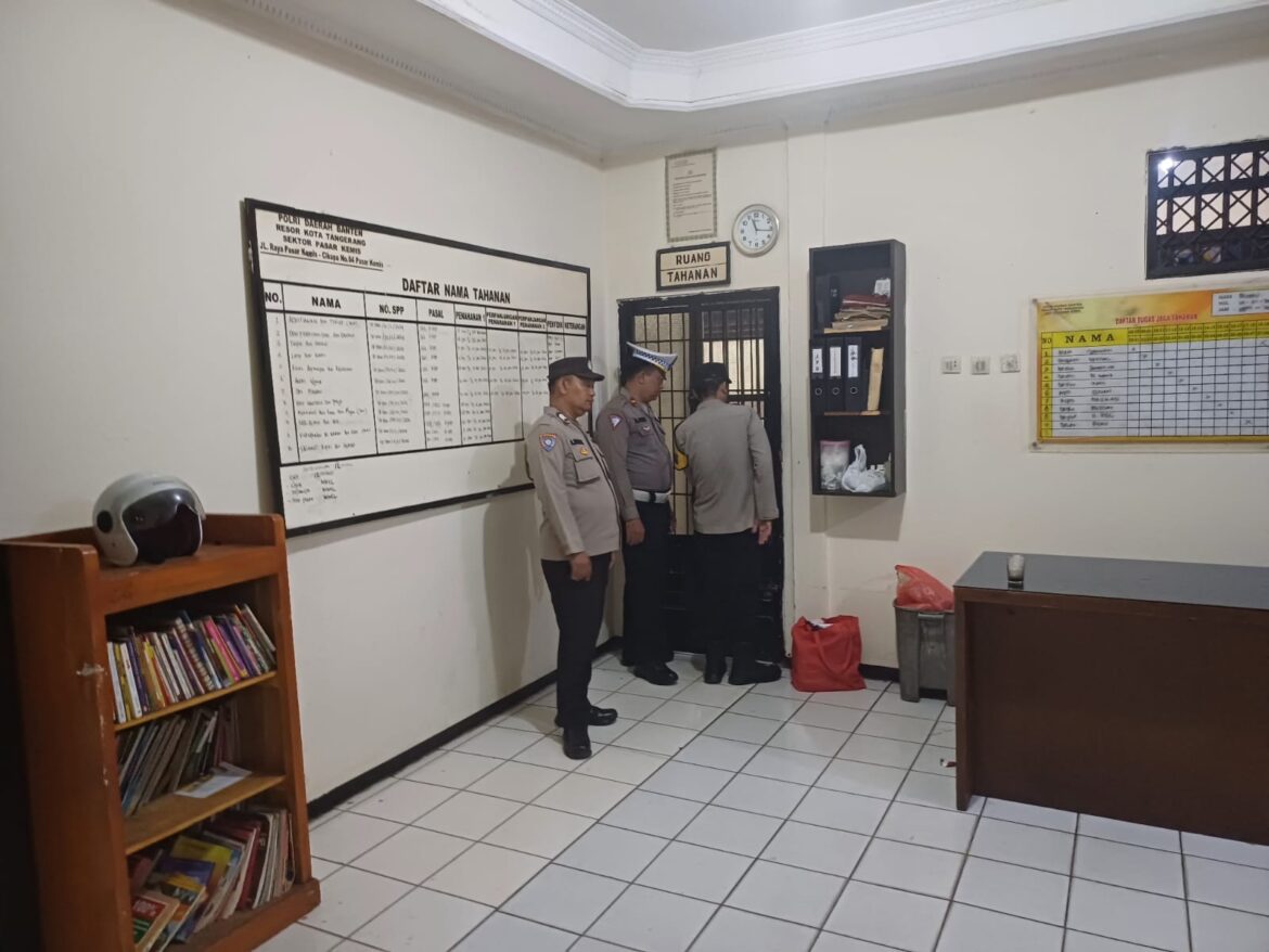 Pawas dan Piket Fungsi Cek Ruang Tahanan, Pastikan Aman dan Lengkap