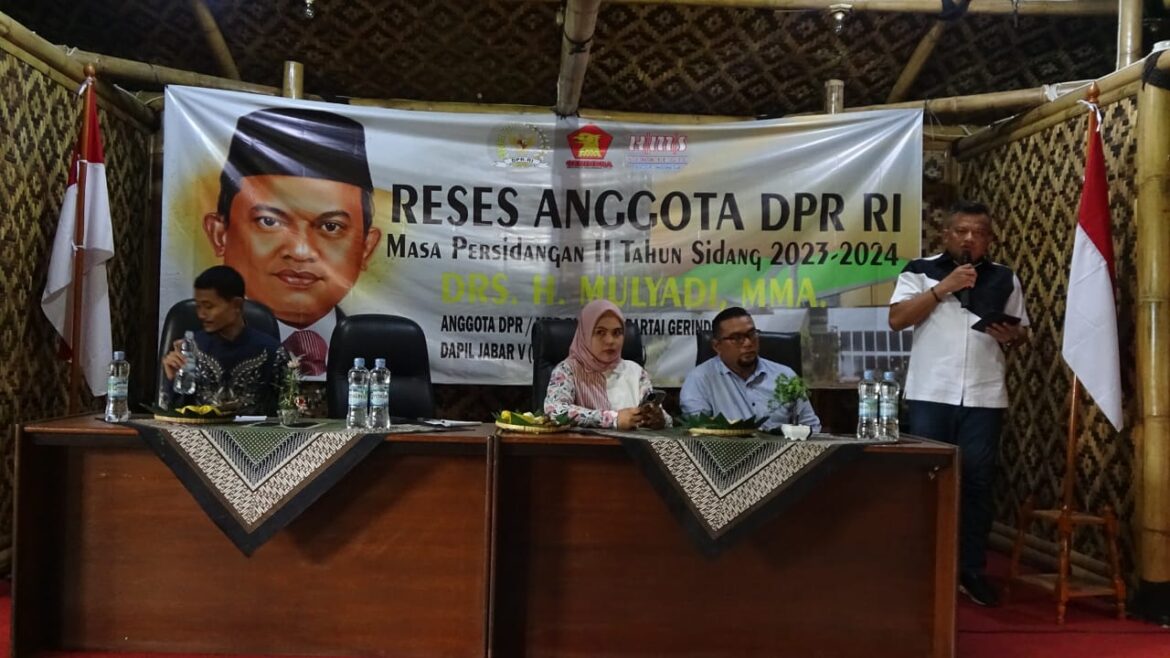 Gelar Reses Di Parung Panjang, Mulyadi Komisi V DPR RI Diminta Selesaikan Permasalahkan Truk Tambang