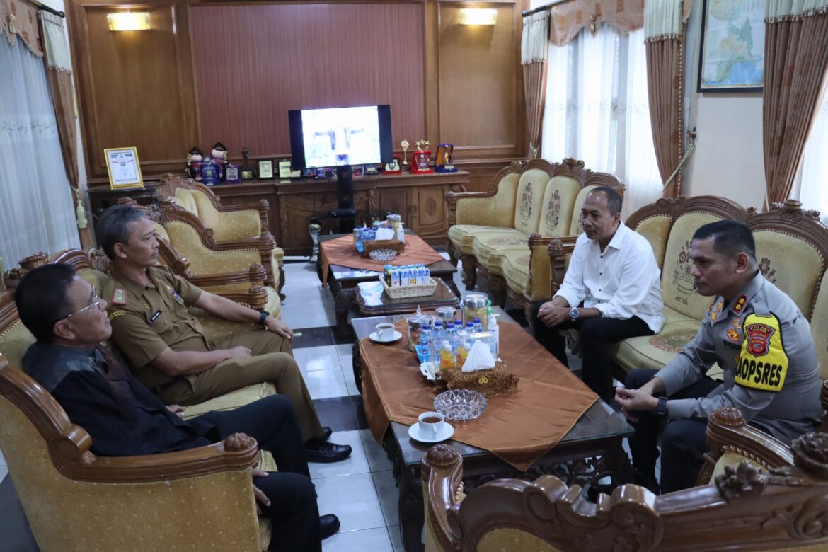 Perkuat Sinergitas Forkopimda, Kapolres Terima Kunjungan Silaturahmi Bupati Ciamis di Makopolres