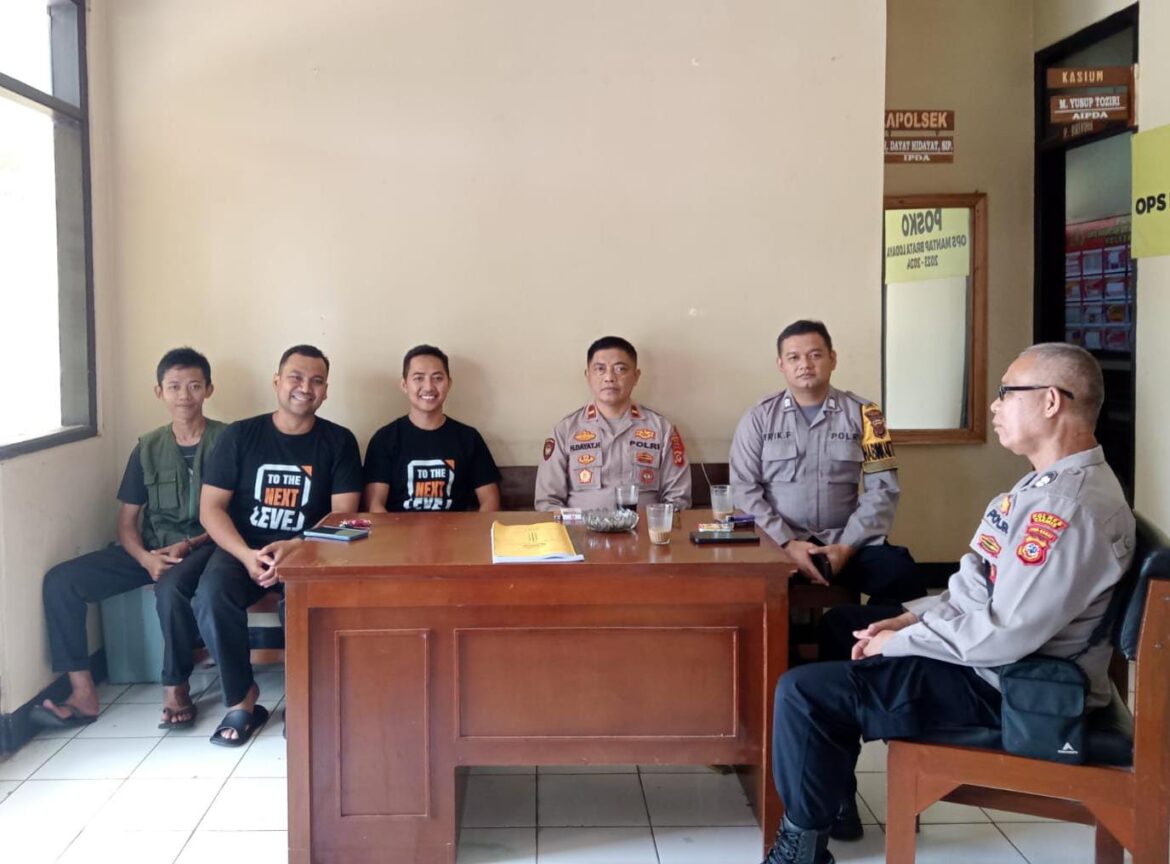 Polsek Sukadana Polres Ciamis Koorkom Bersama TDA Entrepreneur Comunity Ciamis Wujudkan Pemilu Damai 2024