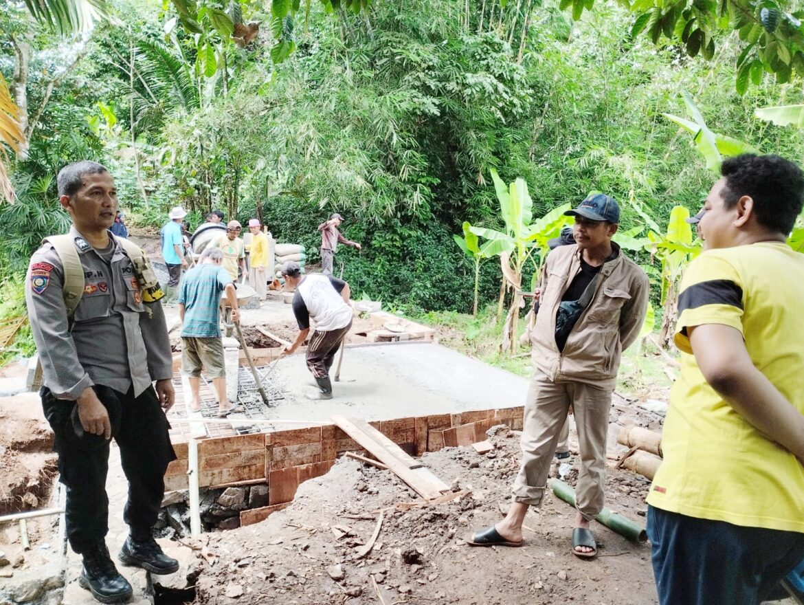 Cipta Kondisi OMB, Polsek Cijeungjing Polres Ciamis Kunjungan Silaturahmi kepada Warga Desa Kertaharja