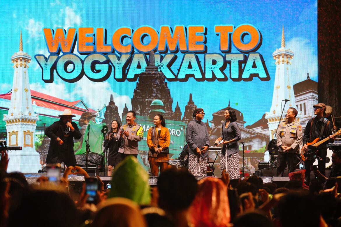 Hadiri Acara Bertajuk Jogja Asik, Kapolri Ajak Warga Jaga Persatuan-Kesatuan