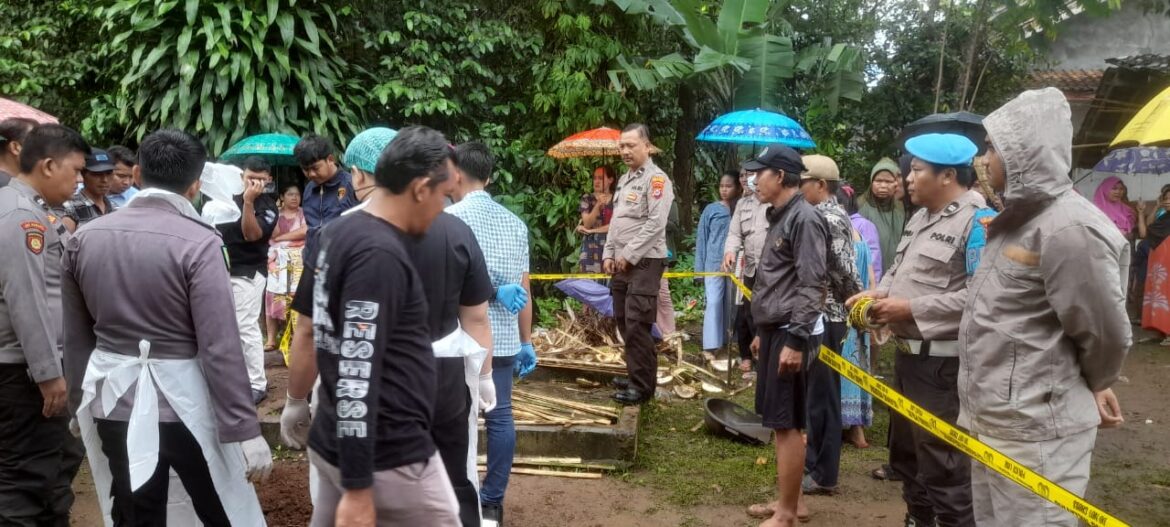 Polresta Serang Kota Cek Lokasi Penemuan Mayat Diduga Janin