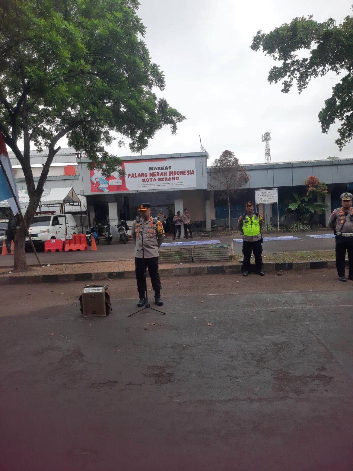 Polda Banten Gelar Apel Kesiapan Pengamanan Kegiatan Do’a Bersama dan Banten Bersholawat Untuk Pemilu Damai