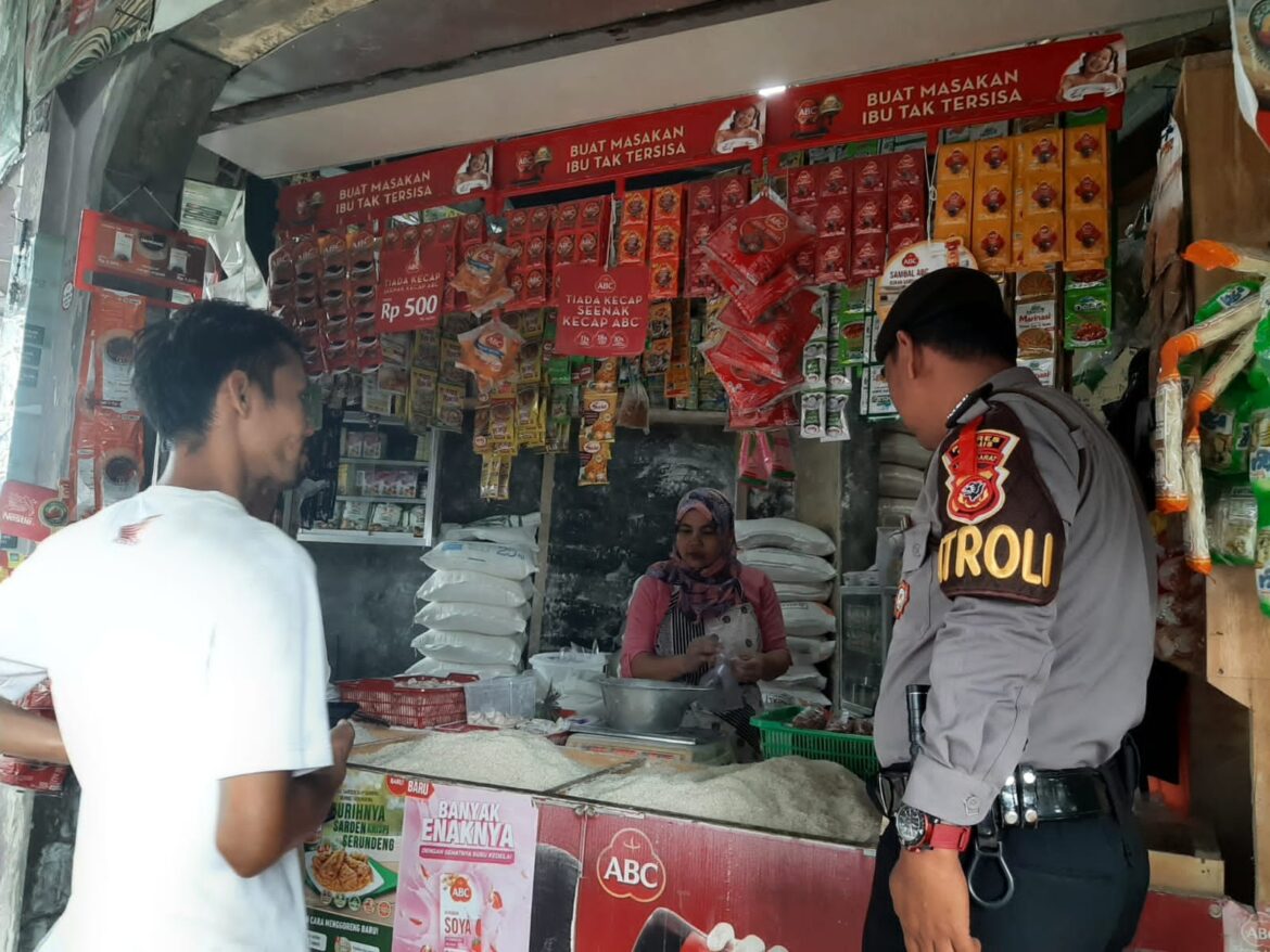 Satuan Samapta Patroli ke Pasar Subuh Ciamis Cegah Kecurahan Penimbunan Bahan Pokok