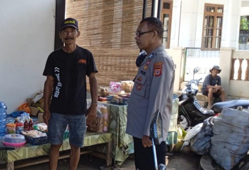 Ops Mantap Brata, Polsek Sukadana Polres Ciamis Patroli Dialogis ke Warga Sukadana