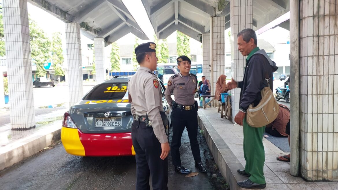 Cipta Kondisi, Sat Samapta Polres Ciamis Giat Patroli Dialogis ke Daerah Rawan Kejahatan