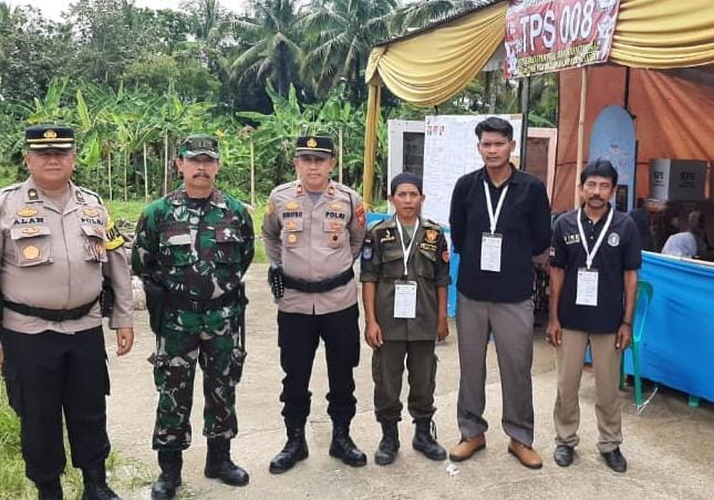Beri Rasa Aman, Polsek Lakbok Polres Ciamis Patroli KRYD di 9 TPS Pemilu 2024