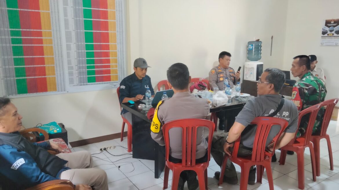 Himbauan Antisipasi Bencana dan Kamtibmas dalam Jumat Curhat Polsek Panawangan