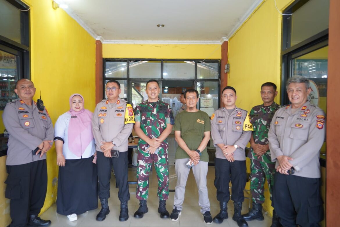 Kapolres Dampingi Dandim 0612 Tasikmalaya, Monitoring Pengecekan Kantor KPU dan PPK di Kota Tasikmalaya