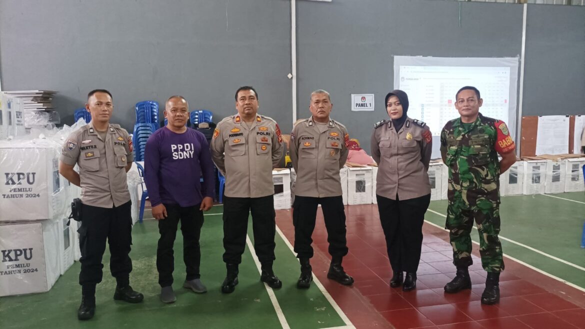 Polsek Ciamis Polres Ciamis Bersiaga Amankan Proses Rekapitulasi Tingkat PPK Sadananya