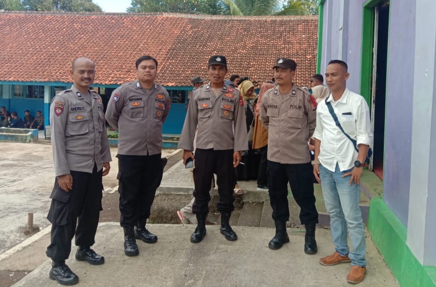 Polsek Cimaragas Polres Ciamis Bersiaga Amankan Proses Rekapitulasi Tingkat PPK Cidolog