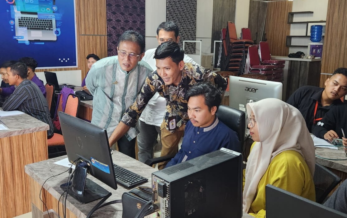 Bupati Ciamis Turut Serta Memantau Input Data Hasil Pemilu 2024 di KPU