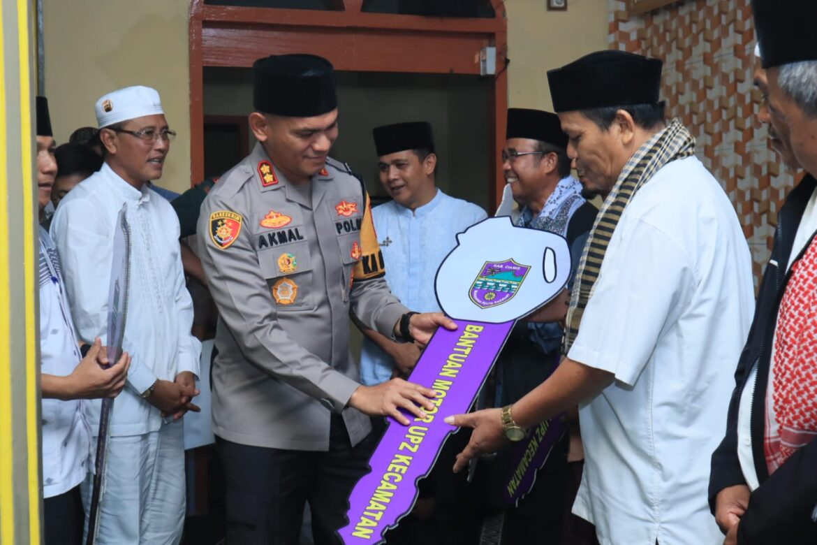 Kapolres Ciamis Bareng Forkopimda Ciamis Tarawih Keliling di Eks Kewedanan Rancah