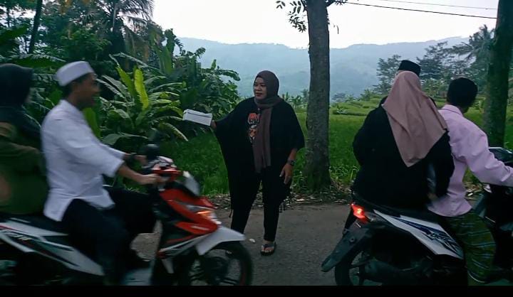 Berkah Ramadhan Organisasi Masyarakat GIBAS Sektor Sukamakmur Bagikan 500 takjil Gratis