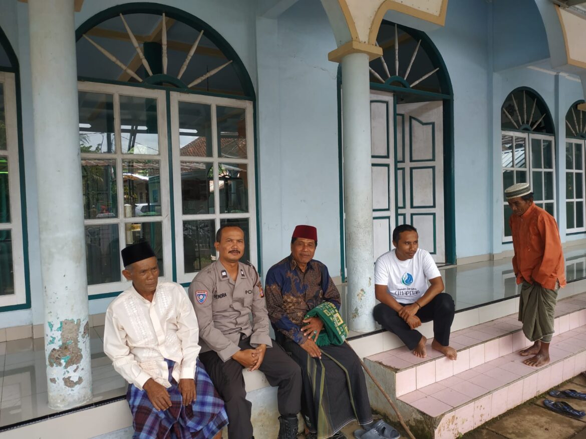 Beri Rasa Aman, Polsek Cimaragas Polres Ciamis Giat Kunjungan Silaturahmi Kepada Warga