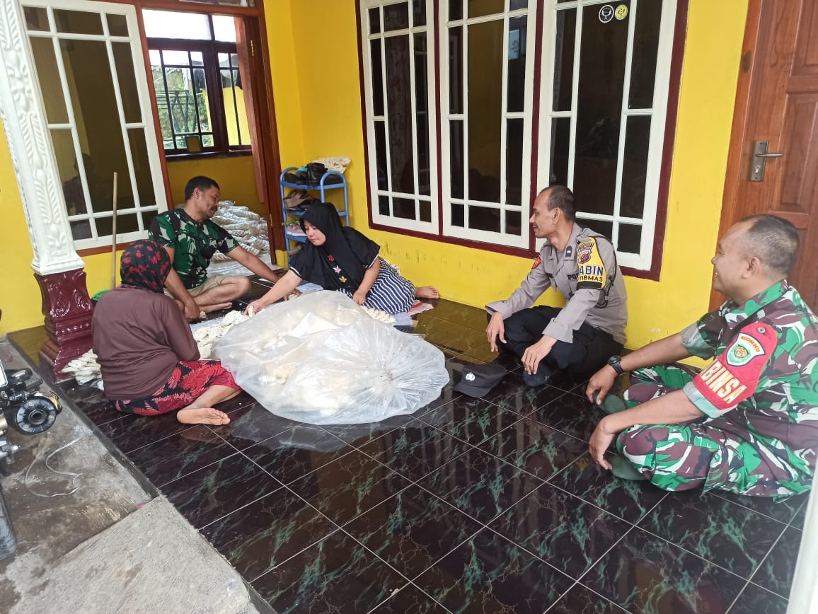 Antisipasi C3, Polsek Cihaurbeuti Polres Ciamis Giat Kunjungan Silaturahmi Kepada Warga