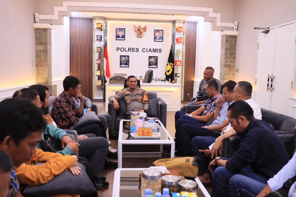 Jumat Curhat, Kapolres Ciamis Ngobrol Bareng Pengusaha Pupuk Soal Pelayanan dan Kamtibmas