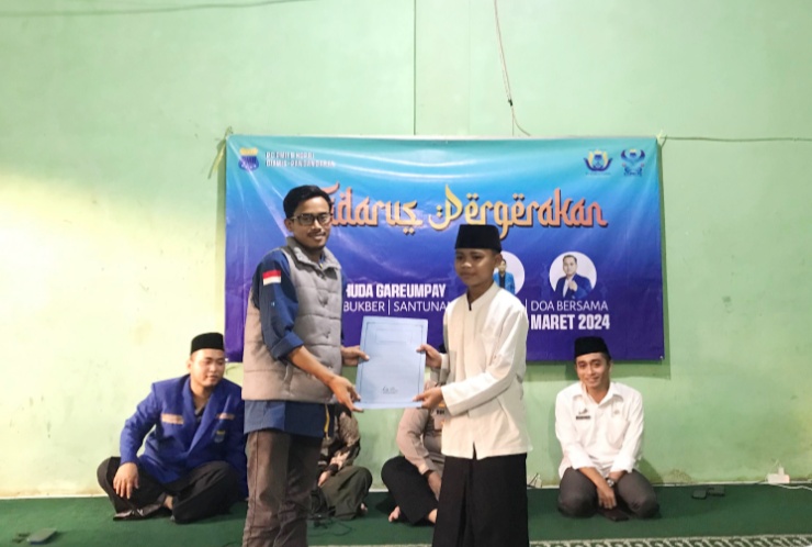 Gelar Tadarus Pergerkan dan Wujud Aksi Nyata Peduli Sesama, PMII Ciamis Berbagi Santunan Kepada Anak Yatim
