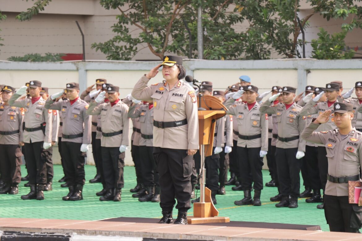 Polres Metro Jakarta Barat Gelar Upacara Hari Kesadaran Nasional 2024 dengan Khidmat