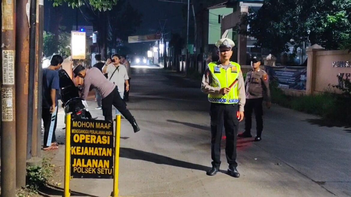 Tingkatkan Kamtibmas Polsek Setu Gelar OKJ