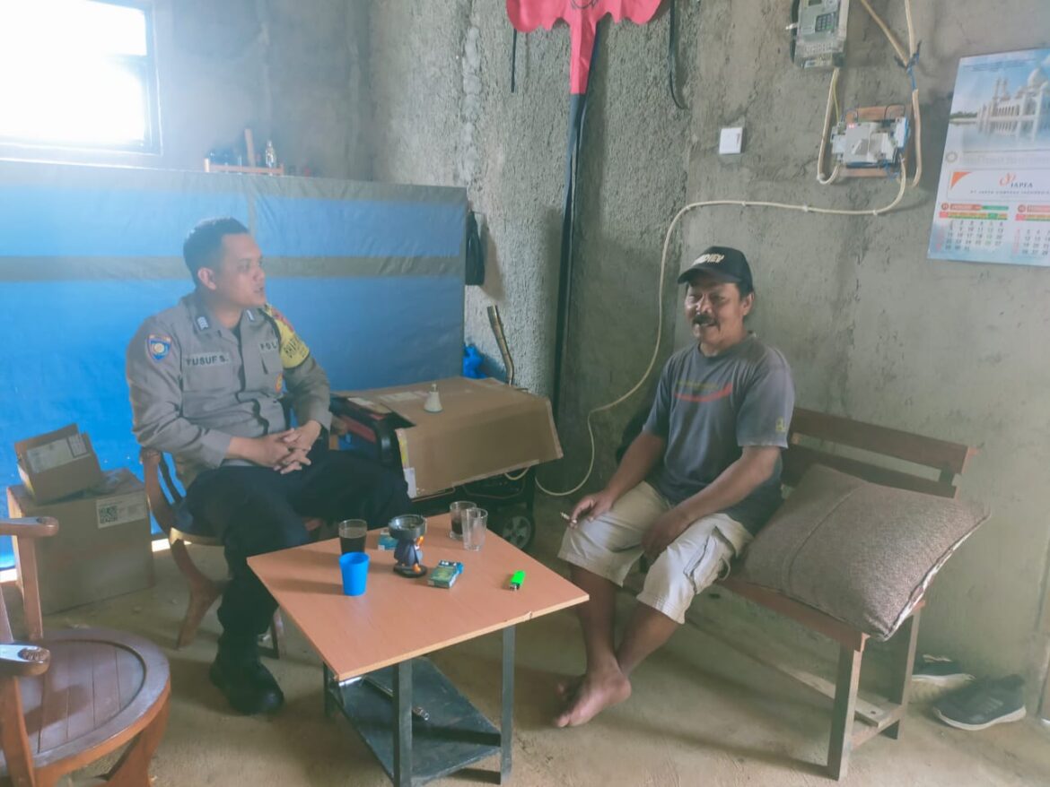 Antisipasi Gangguan Kamtibmas, Polsek Cipaku Polres Ciamis Giat Kunjungan Silaturahmi kepada Warga Desa Gereba