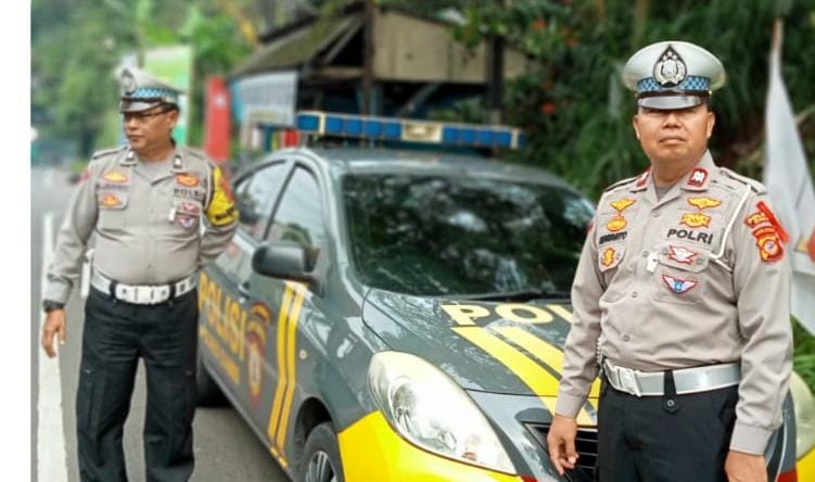 Antisipasi Gangguan Kamtibmas, Polsek Cikoneng Polres Ciamis Patroli Biru KRYD di Daerah Rawan Kejahatan