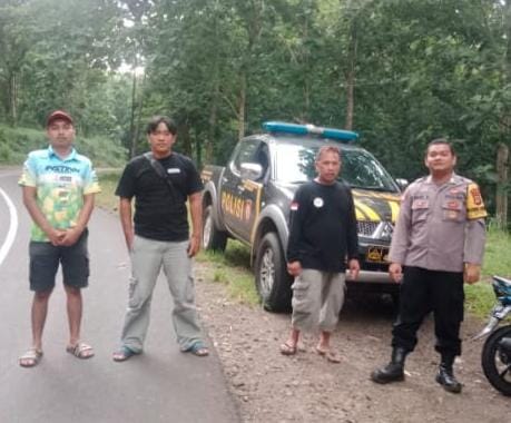 Berikan Rasa Nyaman, Polsek Sukadana Polres Ciamis Patroli Dialogis ke Warga Disiang Hari