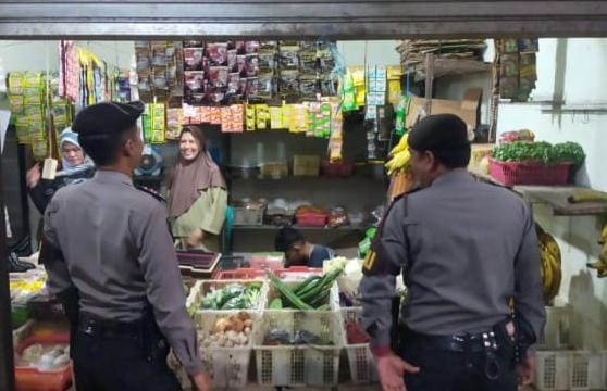 Satuan Samapta Patroli ke Pasar Imbanagara Cegah Kecurangan Penimbunan Bahan Pokok