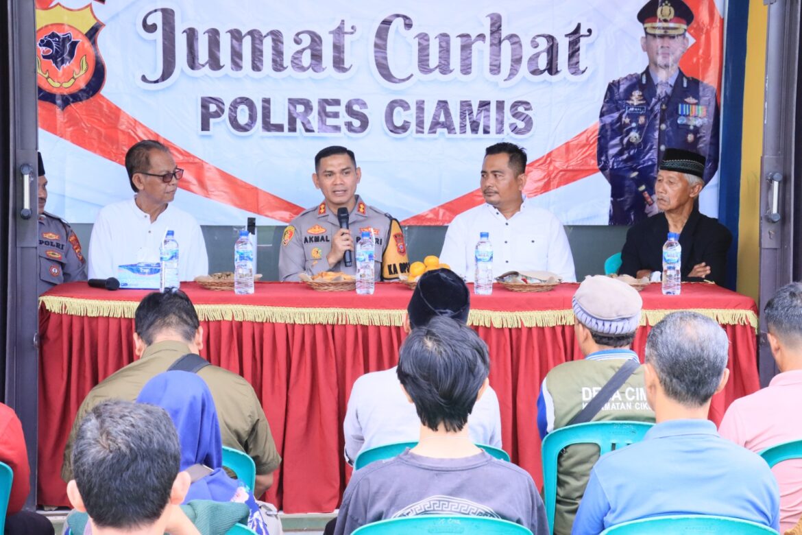 Jumat Curhat, Warga Desa Cimari Curhat ke Kapolres Ciamis Penanganan Hukum