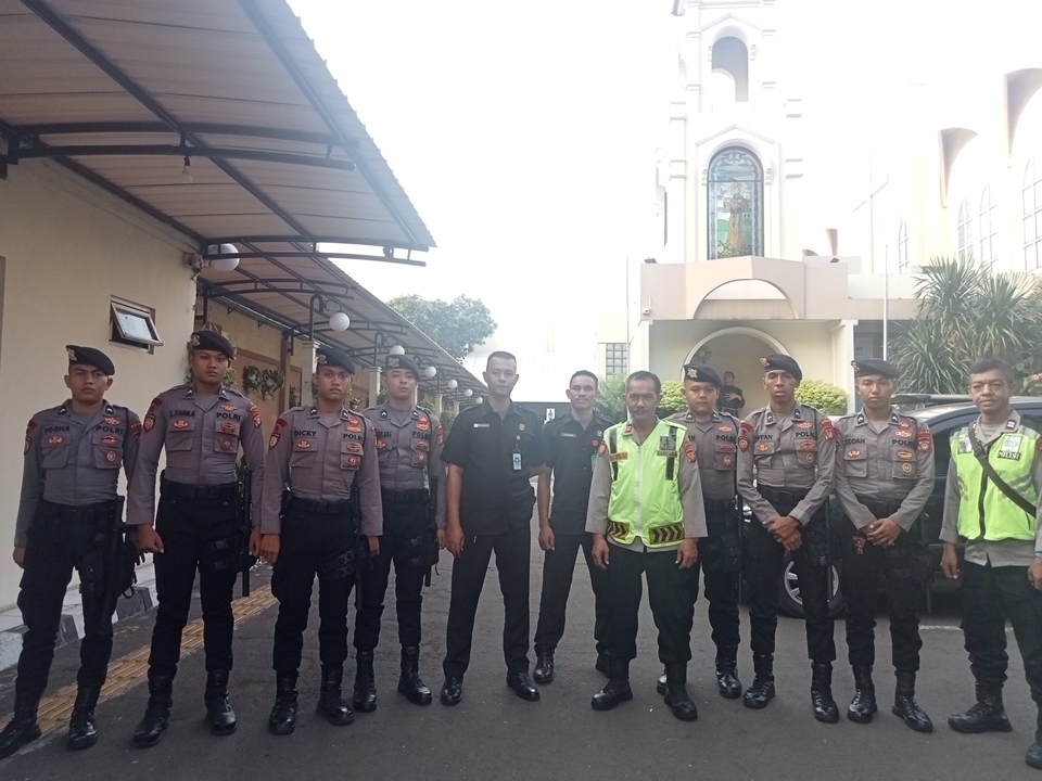 Pengamanan Ketat di Gereja Katolik St. Paskalis Paroki Cempaka Putih