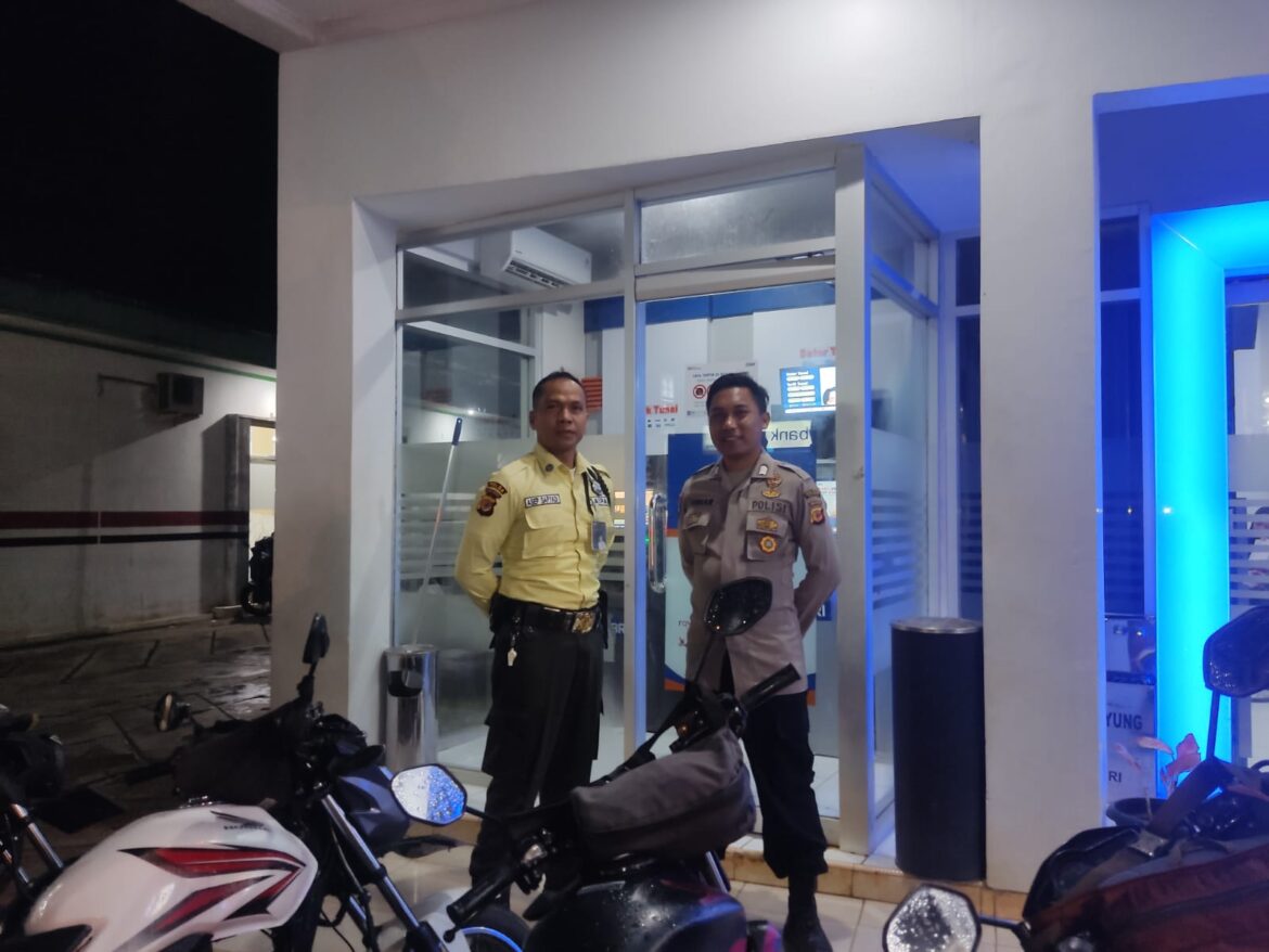 Berikan Rasa Nyaman, Polsek Rajadesa Polres Ciamis Intens Patroli KRYD di Malam Hari