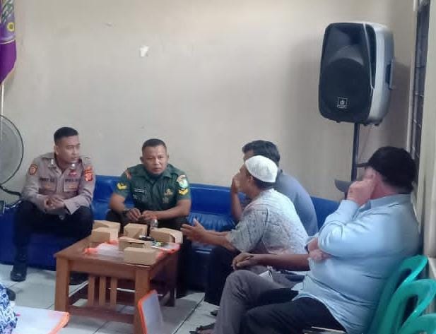 Polsek Cihaurbeuti Polres Ciamis Ikut Sosialisasikan Bahaya Narkoba ke Warga Desa Cijulang
