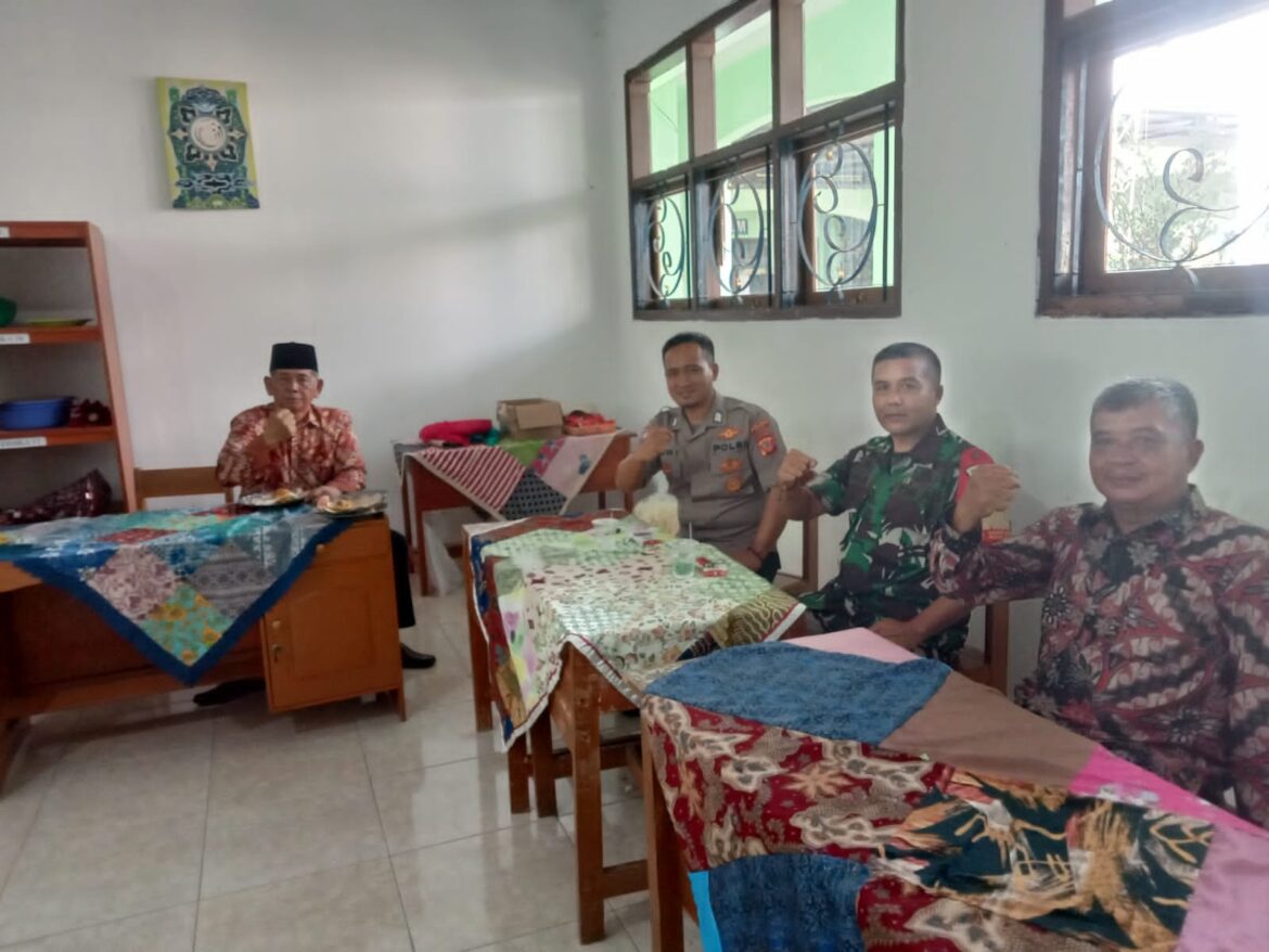 Perkuat Sinergitas, Polsek Panjalu Polres Ciamis Koorkom ke Warga Desa Maparah
