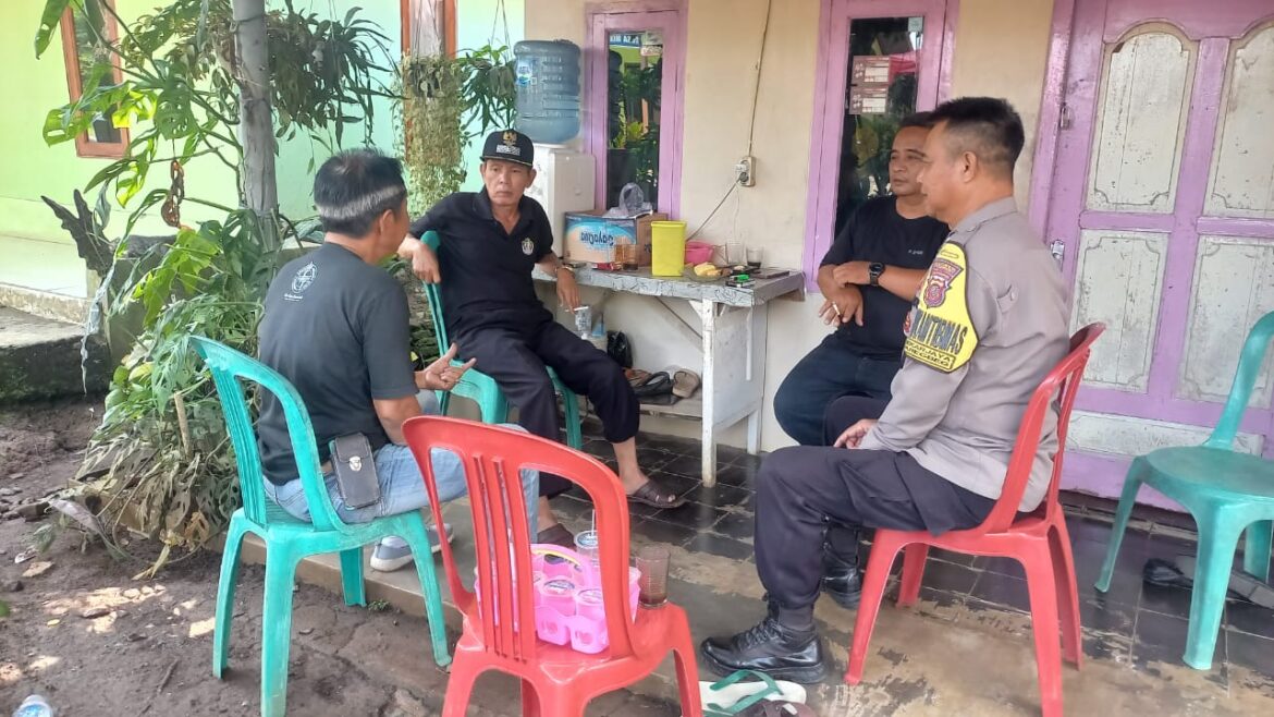 Polsek Ciamis Polres Ciamis Koorkom Bersama Tomas di Mekarjaya Cegah Gangguan Kamtibmas