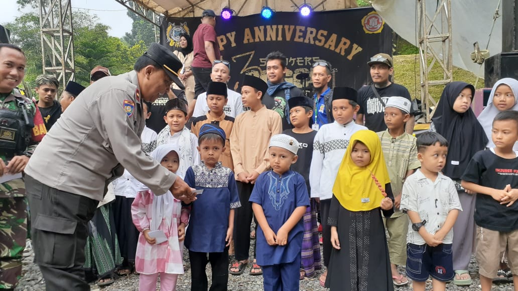 Anniversary ke 13, Slanker Bogor Ampera Gelar Santunan Anak Yatim