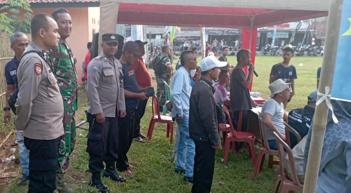 Polsek Kawali Polres Ciamis Partisipatif Mengamankan Turnamen Sepak Bola Camat Cup U-71