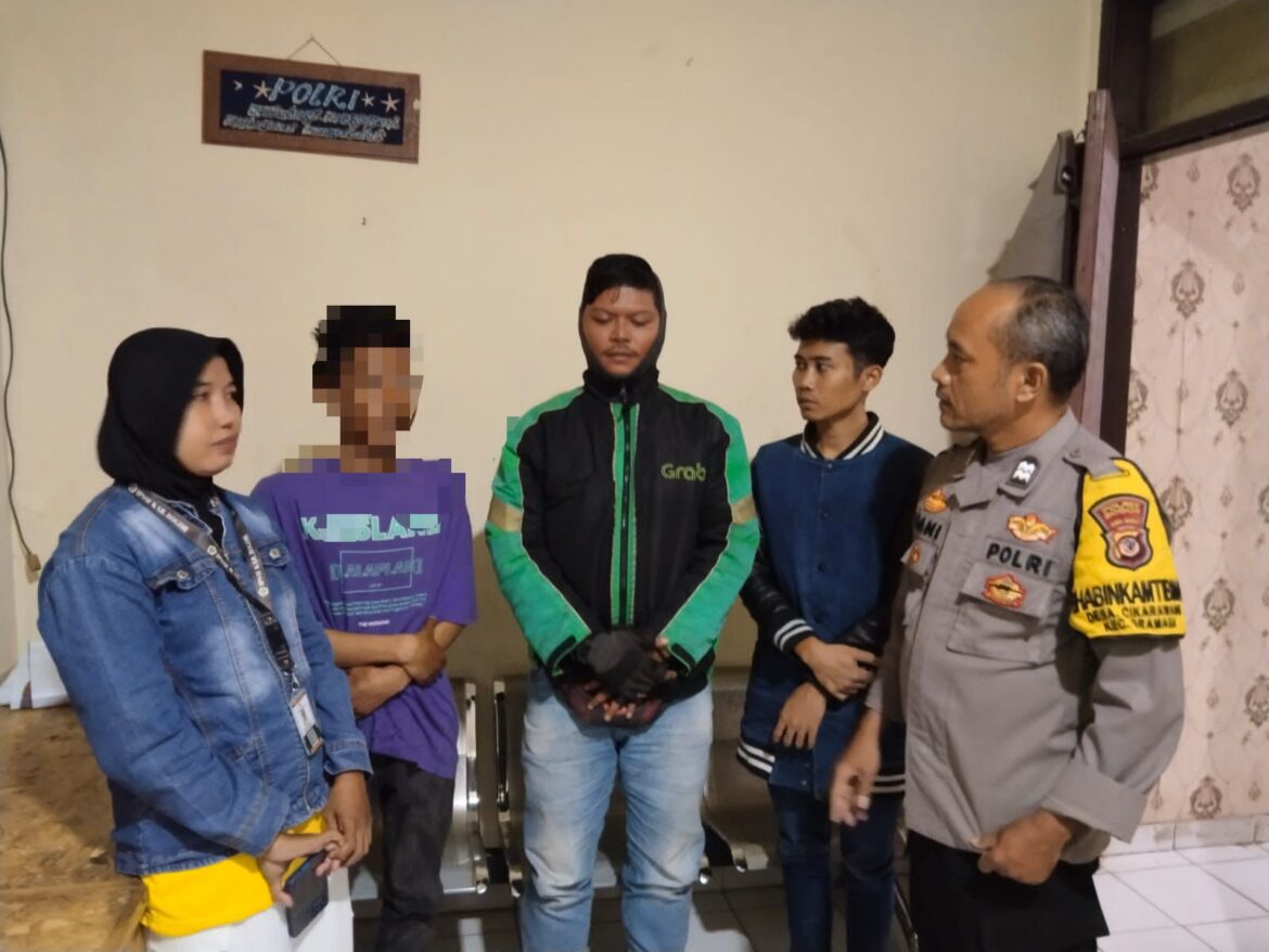 Polsek Dramaga Bantu Serahkan Yudhi Candra Maulana (ODGJ) Yang Gerak Geriknya Diduga Akan Melakukan Tindak Pidana, kepada Pihak Keluarganya