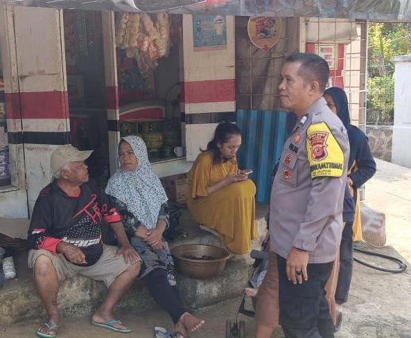 Antisipasi Gangguan Kamtibmas, Polsek Cipaku Polres Ciamis Kunjungan Silaturahmi Kepada Warga