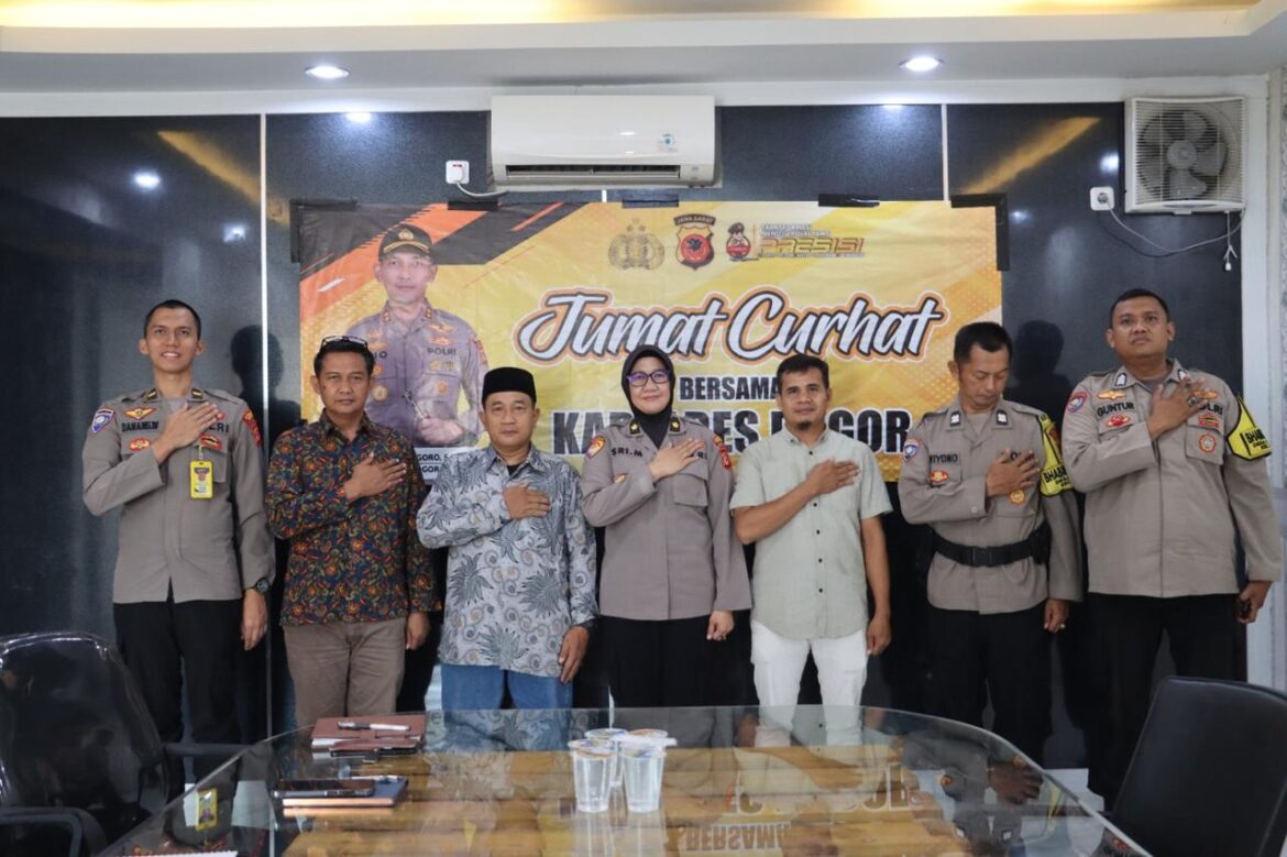 Polres Bogor Gelar Jumat Curhat Kali ini Warga Sampaikan Keluhan Curhatannya Terkiat Keamanan dan Infrastruktur