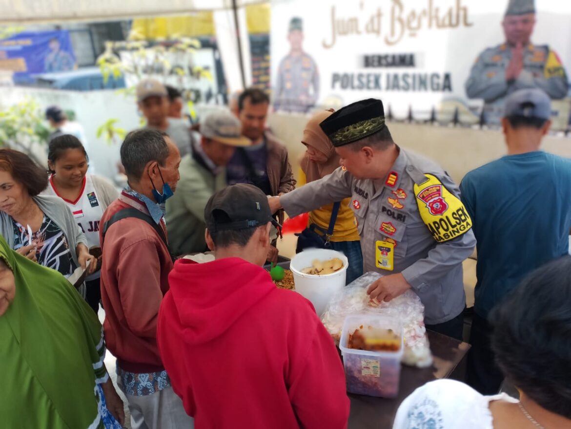 Kapolsek Jasinga Turun Langsung Melayani Warga Masyarakat dalam Rangka Ju’mat Curhat