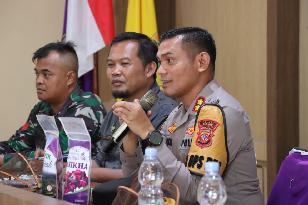 Warga Apresiasi Kegiatana Jum’at Curhat: Kapolres Ciamis Beberkan Tentang Pelayanan Polri