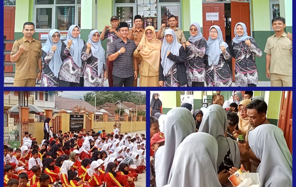 Penuh Rasa Haru!! Keluarga Besar SDN 1 Nasol, Lepas Kepala Sekolah Karena Purna Tugas